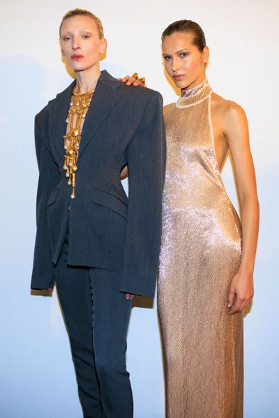 Look 2